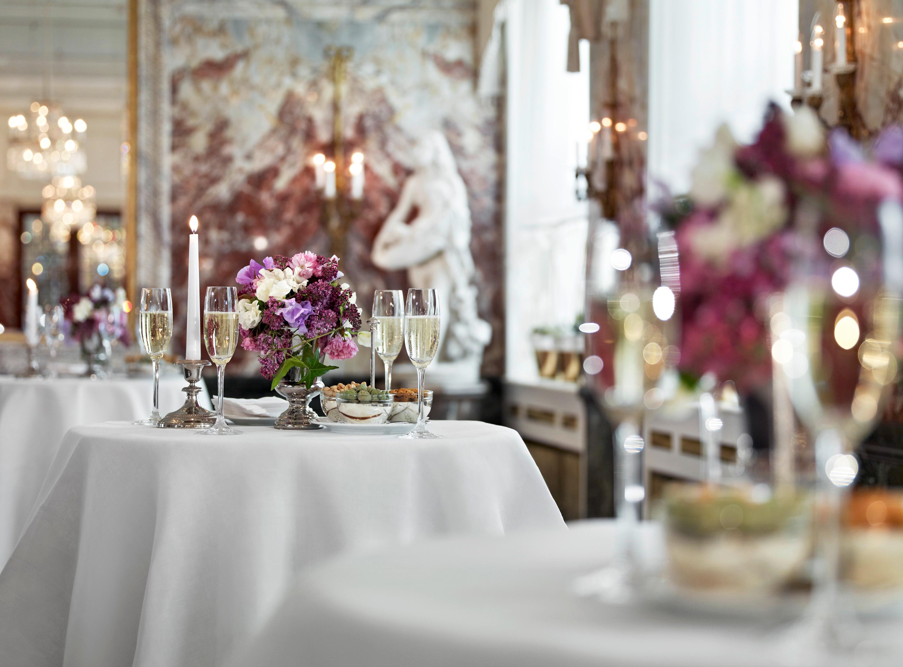 Hotel Sacher Wien Esterno foto The restaurant