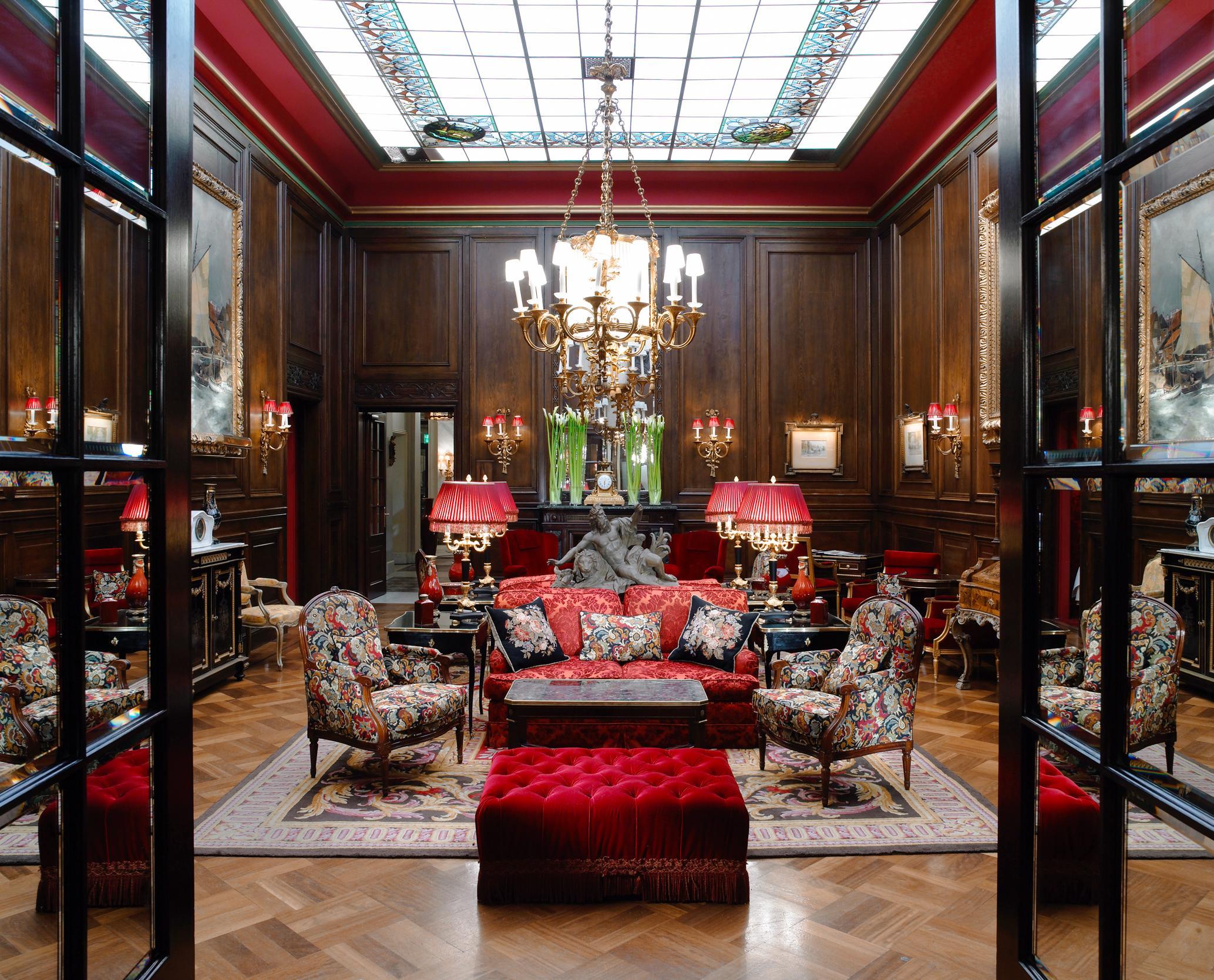 Hotel Sacher Wien Interno foto The interior of the hotel