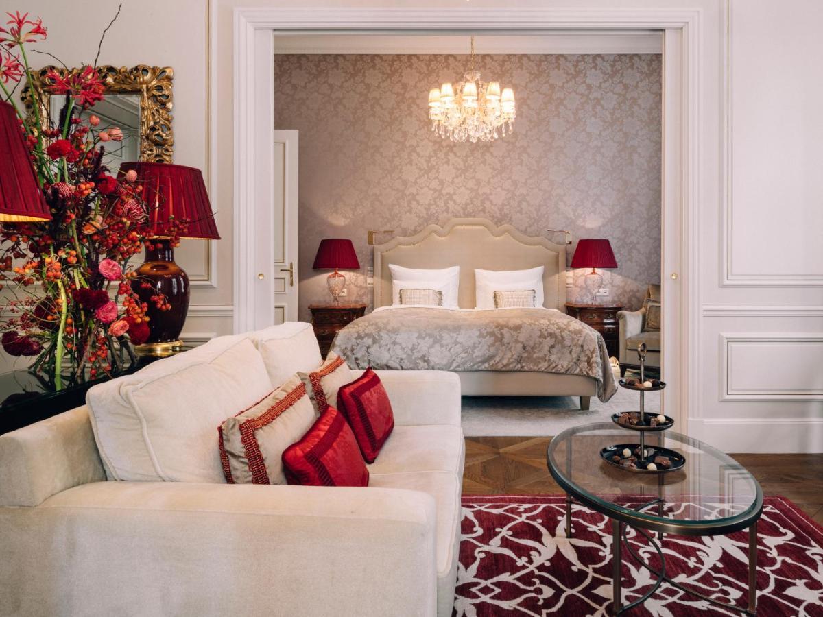 Hotel Sacher Wien Esterno foto Suite