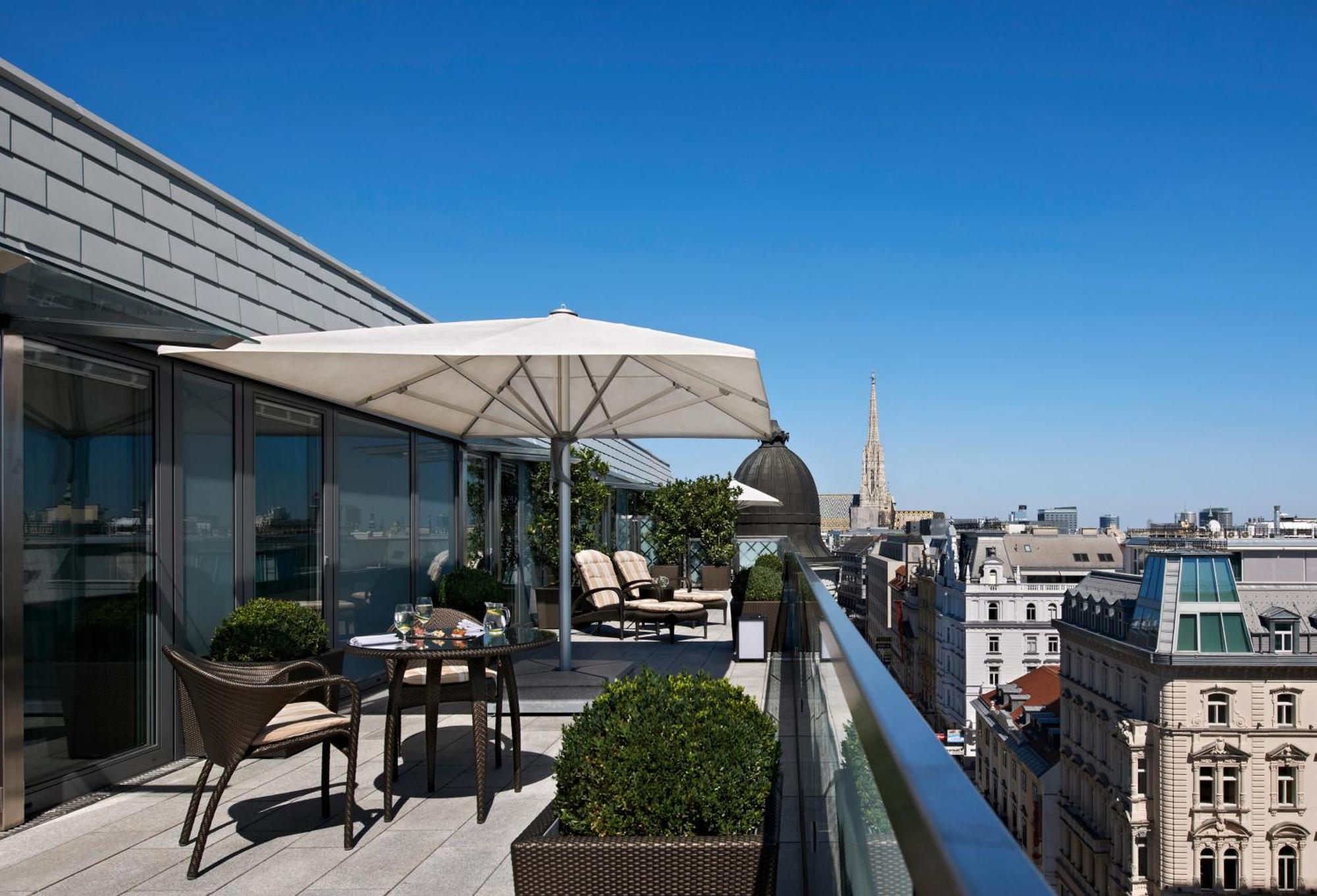 Hotel Sacher Wien Esterno foto The rooftop terrace